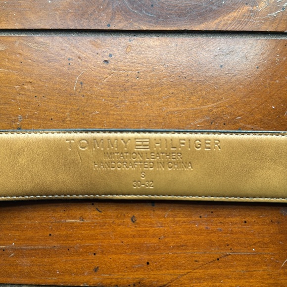 Tommy Hilfiger Brown Imitation Leather Belt with Silver Buckle - Picture 4 of 4